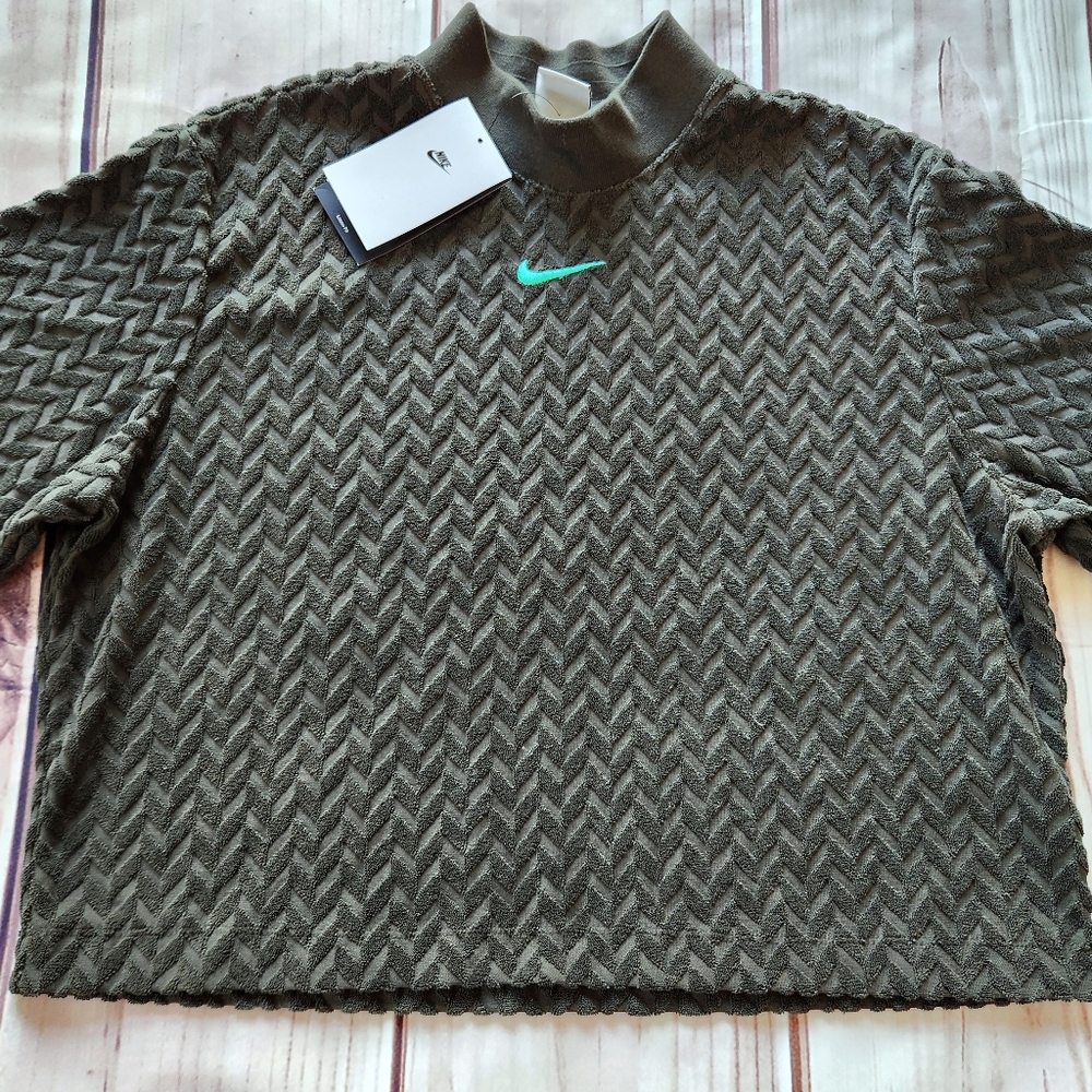 NWT Nike "Everyday Modern Allover Jacquard Boxy Top" Green Crop | Women's Size M - Picture 4 of 10